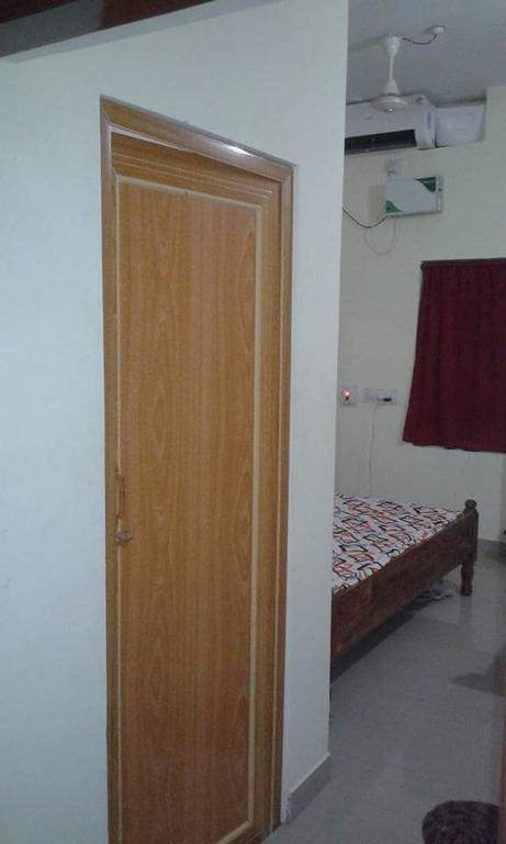 Sri Krishna Guest House & Reasturant Konark Bagian luar foto