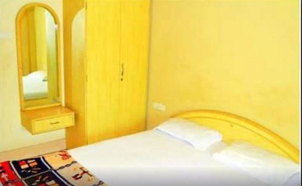 Sri Krishna Guest House & Reasturant Konark Bagian luar foto